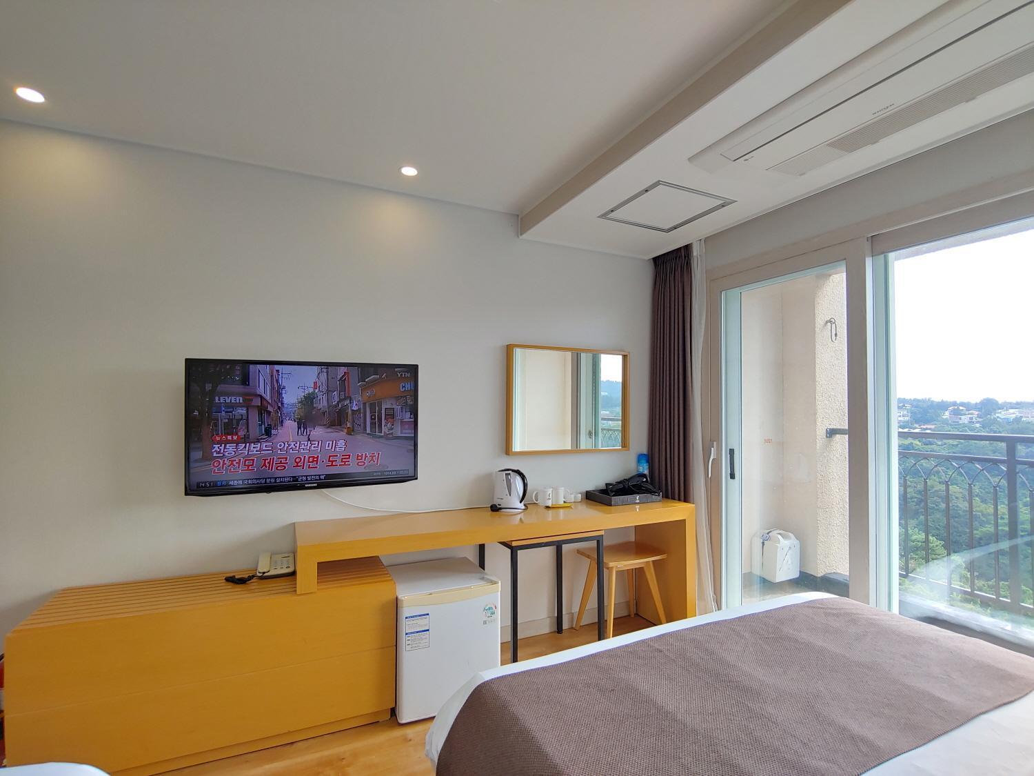 Jeju Lavender Hotel Seogwipo Exteriör bild