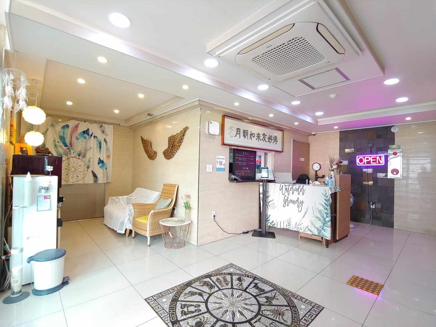 Jeju Lavender Hotel Seogwipo Exteriör bild